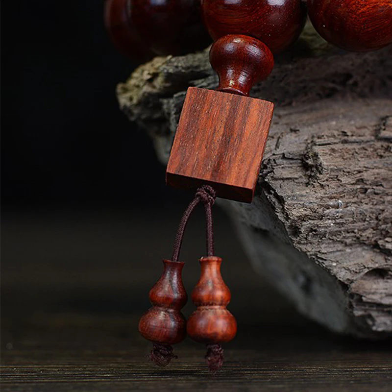 Braccialetto di rilassamento in legno di sandalo rosso con foglie piccole tibetane Buddha Stones - Image 4